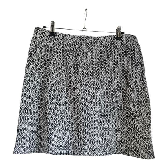 Croft & Barrow Black and White Skort - Picture 2 of 9